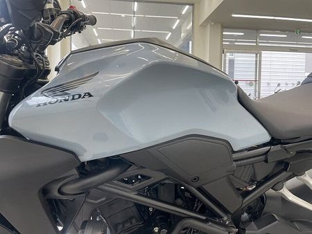 ホンダ CB250R CB250R 2018年モデル/外装塗り/グリップヒーター/エンドゥランスサイレンサー/フ 34