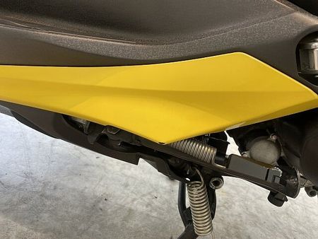 ヤマハ XMAX 250 XMAX 2018年モデル/グリップヒーター/トップケース/USB電源/ビームスサイレンサ 37