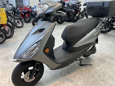 ヤマハ アクシス Z AXIS Z 2024年モデル/リアボックス付き/USB電源!! 10