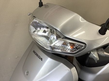 ホンダ タクト ベーシック タクト・ベーシック 燃料計・時計付きのメーター等日常の使いやすさを追究したスタンダードスク 28