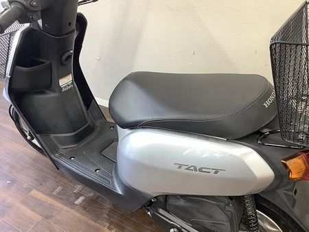 ホンダ タクト ベーシック タクトベーシック 安心感有る国内製造モデル!静かなエンジンと優れた燃費で日常生活に大活躍! 9
