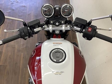 ホンダ CB1300スーパーフォア 【マル得】★CB1300スーパーフォア★ 絢爛な色使いが目を惹くSP!ワンオーナー車!!! 7