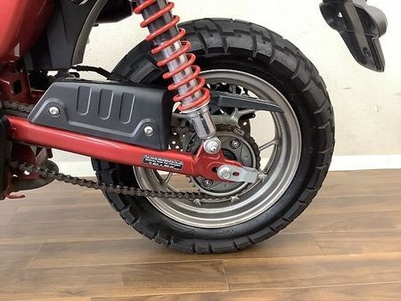 ホンダ モンキー125 モンキー125 見るほど愛着が湧くコクのあるデザインが特徴のミニバイク!日常使いから遊びま 34