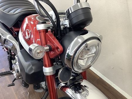 ホンダ モンキー125 モンキー125 見るほど愛着が湧くコクのあるデザインが特徴のミニバイク!日常使いから遊びま 40