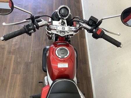 ホンダ モンキー125 モンキー125 見るほど愛着が湧くコクのあるデザインが特徴のミニバイク!日常使いから遊びま 8