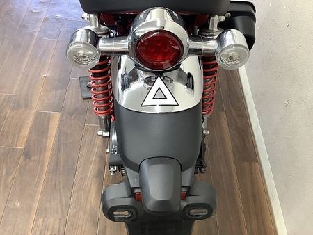 ホンダ モンキー125 モンキー125 見るほど愛着が湧くコクのあるデザインが特徴のミニバイク!日常使いから遊びま 10