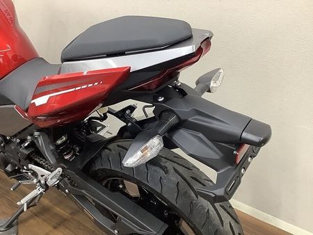 カワサキ ニンジャ 250 ニンジャ250 NINJAシリーズでは珍しいレッドカラーが目を惹く2022年モデル! 38
