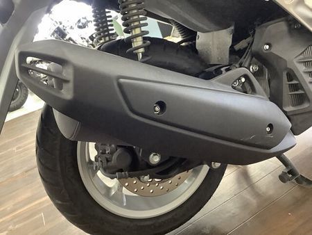 ヤマハ NMAX NMAX スポーツスクーターとしての存在感と走りを具現化させた1台!距離も浅めでこれから長 7