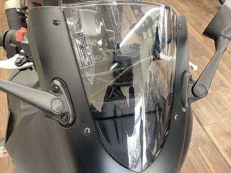 ヤマハ YZF-R25 YZF-R25【マル得】スポーツバイクとしてのカッコ良さと日常使いしやすいトルク感を兼ね備 12