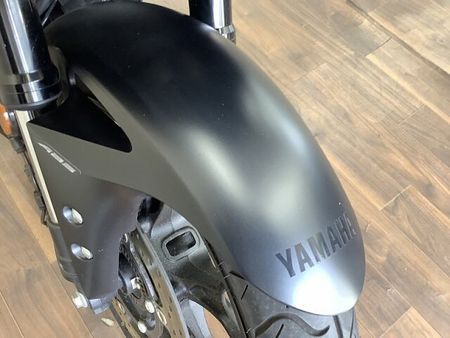 ヤマハ YZF-R25 YZF-R25【マル得】スポーツバイクとしてのカッコ良さと日常使いしやすいトルク感を兼ね備 15