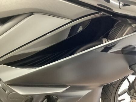 ヤマハ YZF-R25 YZF-R25【マル得】スポーツバイクとしてのカッコ良さと日常使いしやすいトルク感を兼ね備 20