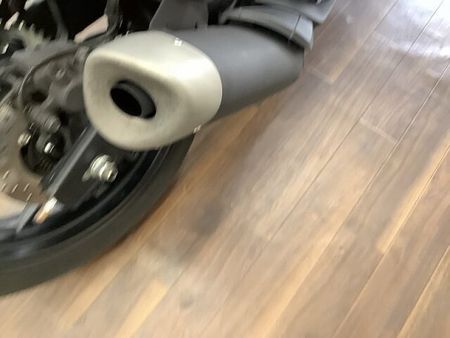 ヤマハ YZF-R25 YZF-R25【マル得】スポーツバイクとしてのカッコ良さと日常使いしやすいトルク感を兼ね備 27