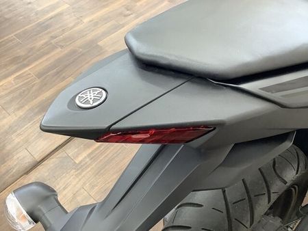ヤマハ YZF-R25 YZF-R25【マル得】スポーツバイクとしてのカッコ良さと日常使いしやすいトルク感を兼ね備 34