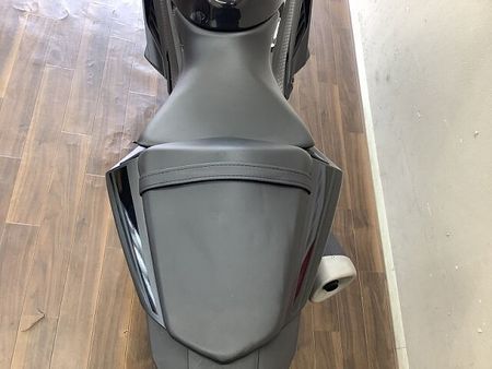 ヤマハ YZF-R25 YZF-R25【マル得】スポーツバイクとしてのカッコ良さと日常使いしやすいトルク感を兼ね備 5