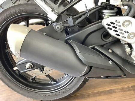 ヤマハ YZF-R25 YZF-R25【マル得】スポーツバイクとしてのカッコ良さと日常使いしやすいトルク感を兼ね備 6