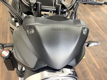 スズキ SV650 SV650 トレリスフレームの綺麗な造形とVツインのトルク感が特徴のミドルクラスネイキッド 18