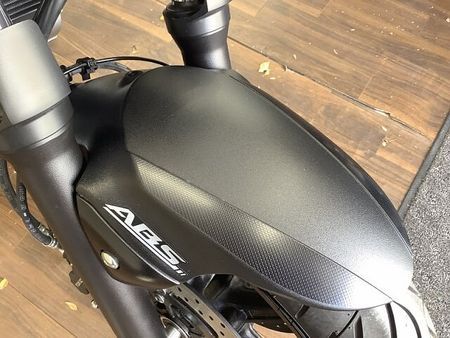 スズキ SV650 SV650 トレリスフレームの綺麗な造形とVツインのトルク感が特徴のミドルクラスネイキッド 23