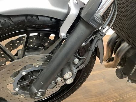 ヤマハ XSR700 【マル得】★XSR700★ ネオクラシカルの美しい造形にハイパワーエンジンを積んだミドルク 13