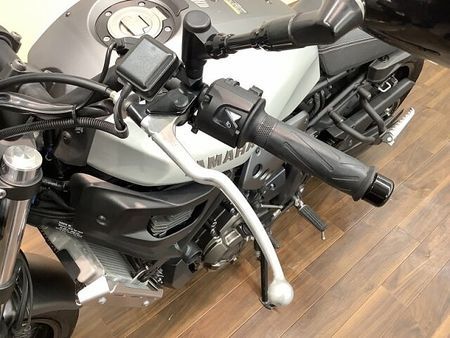 ヤマハ XSR700 【マル得】★XSR700★ ネオクラシカルの美しい造形にハイパワーエンジンを積んだミドルク 20