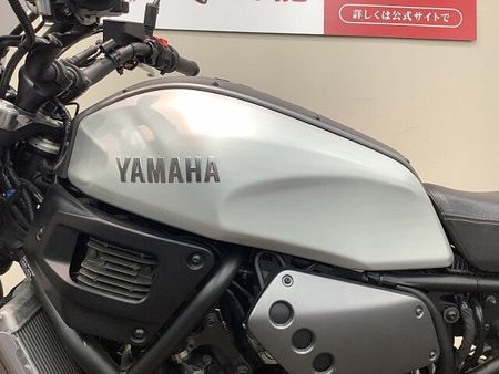 ヤマハ XSR700 【マル得】★XSR700★ ネオクラシカルの美しい造形にハイパワーエンジンを積んだミドルク 24
