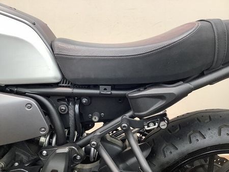 ヤマハ XSR700 【マル得】★XSR700★ ネオクラシカルの美しい造形にハイパワーエンジンを積んだミドルク 25