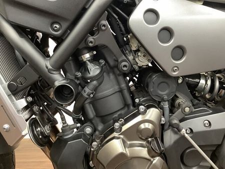 ヤマハ XSR700 【マル得】★XSR700★ ネオクラシカルの美しい造形にハイパワーエンジンを積んだミドルク 32
