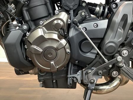 ヤマハ XSR700 【マル得】★XSR700★ ネオクラシカルの美しい造形にハイパワーエンジンを積んだミドルク 33