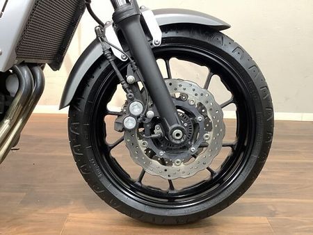 ヤマハ XSR700 【マル得】★XSR700★ ネオクラシカルの美しい造形にハイパワーエンジンを積んだミドルク 39
