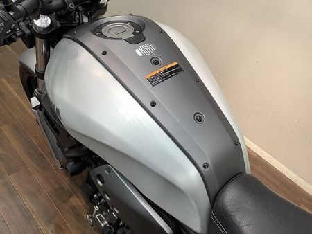 ヤマハ XSR700 【マル得】★XSR700★ ネオクラシカルの美しい造形にハイパワーエンジンを積んだミドルク 8
