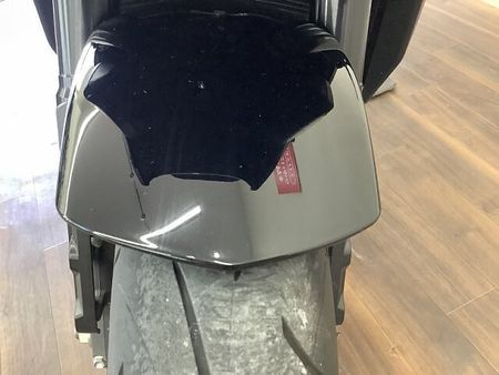 スズキ GSX1000S カタナ (刀) KATANA1000 名の通りの切れ味ある走りは今も顕在!かつての名車のリバイバルモデル! 19