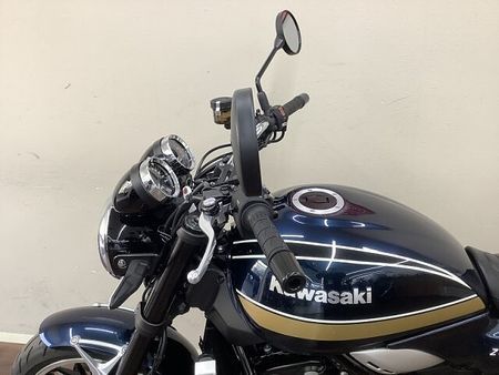 カワサキ Z900RS Z900RS 形こそ往年の名車ながらABS・ETC等現代の装備を充実させたクラフトマンシッ 17