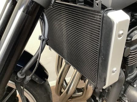 カワサキ Z900RS Z900RS 形こそ往年の名車ながらABS・ETC等現代の装備を充実させたクラフトマンシッ 27