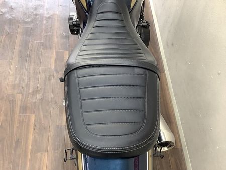 カワサキ Z900RS Z900RS 形こそ往年の名車ながらABS・ETC等現代の装備を充実させたクラフトマンシッ 5