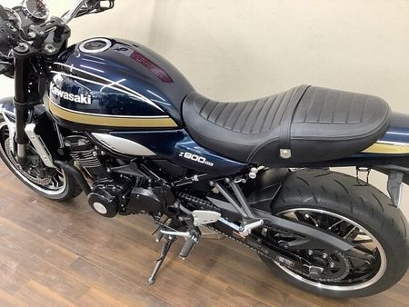 カワサキ Z900RS Z900RS 形こそ往年の名車ながらABS・ETC等現代の装備を充実させたクラフトマンシッ 8