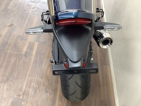 カワサキ Z900RS Z900RS 形こそ往年の名車ながらABS・ETC等現代の装備を充実させたクラフトマンシッ 9