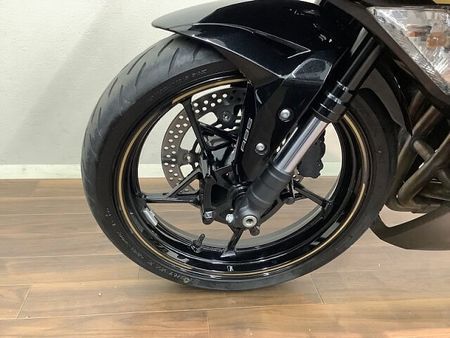 カワサキ ZX-25R 【マル得】ニンジャZX-25R SE シャープさ際立つガンメタリックカラーが特徴の2022 21