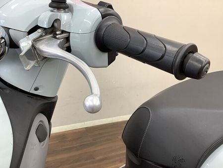 ホンダ ジョルノ ジョルノ 大き目のヘッドライトと低めのシート高設計で乗り易さ満点!レトロで可愛いデザインで 21