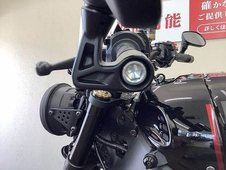 ヤマハ XSR900 XSR900 大型バイクの迫力も兼ね備えたネオレトロの皮を被った狼!安心の赤キー付属! 22