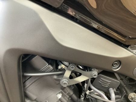 ヤマハ XSR900 XSR900 大型バイクの迫力も兼ね備えたネオレトロの皮を被った狼!安心の赤キー付属! 28