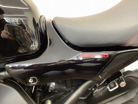 ヤマハ XSR900 XSR900 大型バイクの迫力も兼ね備えたネオレトロの皮を被った狼!安心の赤キー付属! 34