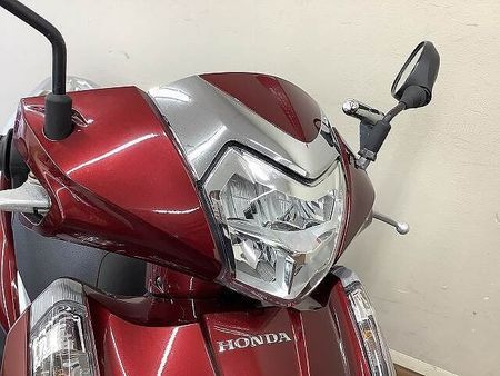 ホンダ リード125 リード125 ゆとりのある走りとキリっとしたデザインが特徴の快速スクーター 11
