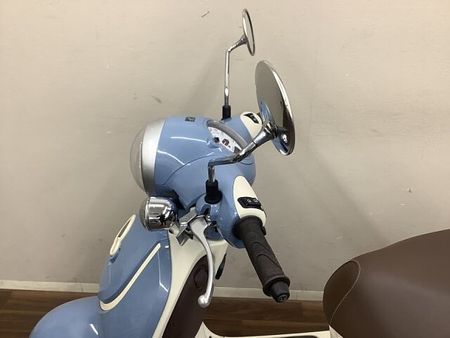 ホンダ ジョルノ ジョルノ 曲線を基調にしたレトロなフォルムに定評ある1台!綺麗なボニーブルーのデラックス♪ 11