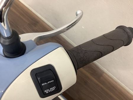 ホンダ ジョルノ ジョルノ 曲線を基調にしたレトロなフォルムに定評ある1台!綺麗なボニーブルーのデラックス♪ 36