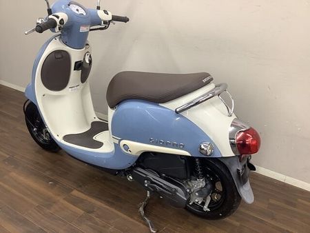 ホンダ ジョルノ ジョルノ 曲線を基調にしたレトロなフォルムに定評ある1台!綺麗なボニーブルーのデラックス♪ 8