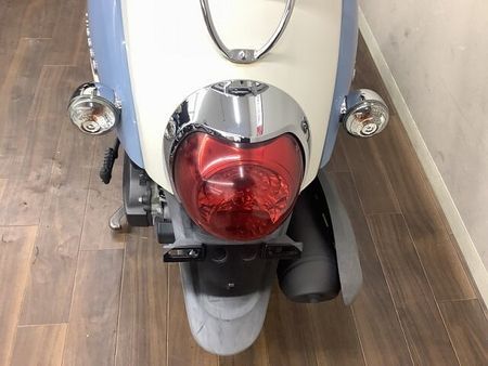 ホンダ ジョルノ ジョルノ 曲線を基調にしたレトロなフォルムに定評ある1台!綺麗なボニーブルーのデラックス♪ 9