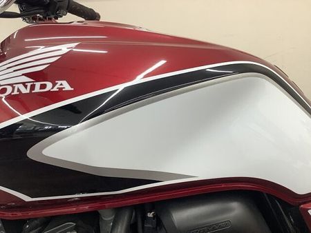 ホンダ CB400スーパーフォア 【マル得】CB400スーパーフォア ネイキッドらしいシンプルで美しい造形とブイテックの心の 26