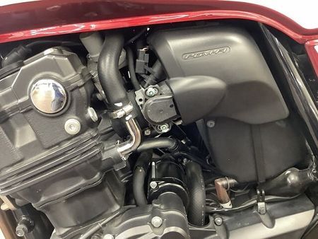 ホンダ CB400スーパーフォア 【マル得】CB400スーパーフォア ネイキッドらしいシンプルで美しい造形とブイテックの心の 27