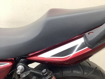 ホンダ CB400スーパーフォア 【マル得】CB400スーパーフォア ネイキッドらしいシンプルで美しい造形とブイテックの心の 32