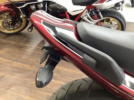 ホンダ CB400スーパーフォア 【マル得】CB400スーパーフォア ネイキッドらしいシンプルで美しい造形とブイテックの心の 38