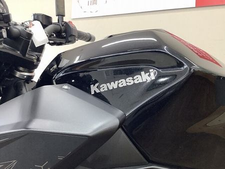 カワサキ Z400 Z400 ”Sugomi"を具現化させた力強い造形とパワーを秘めた中型ネイキッド!エンジン 23